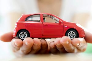 Nauda pret auto ķīlu